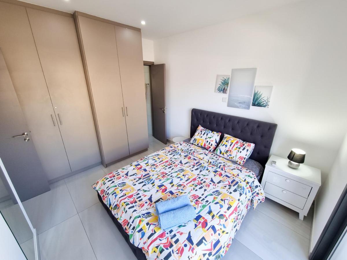 Sea La Vie Seaview Apartment Larnaka Exterior foto